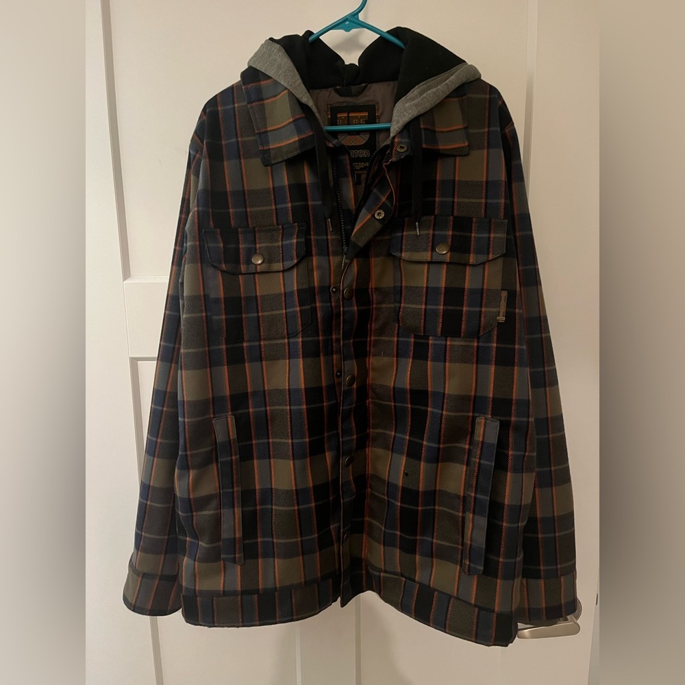 Burton winter/snowboarding jacket